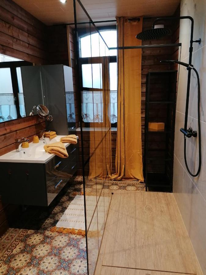 Maison D'Hote Les Notes Endormies Suite Le Refuge Walcourt Exterior foto