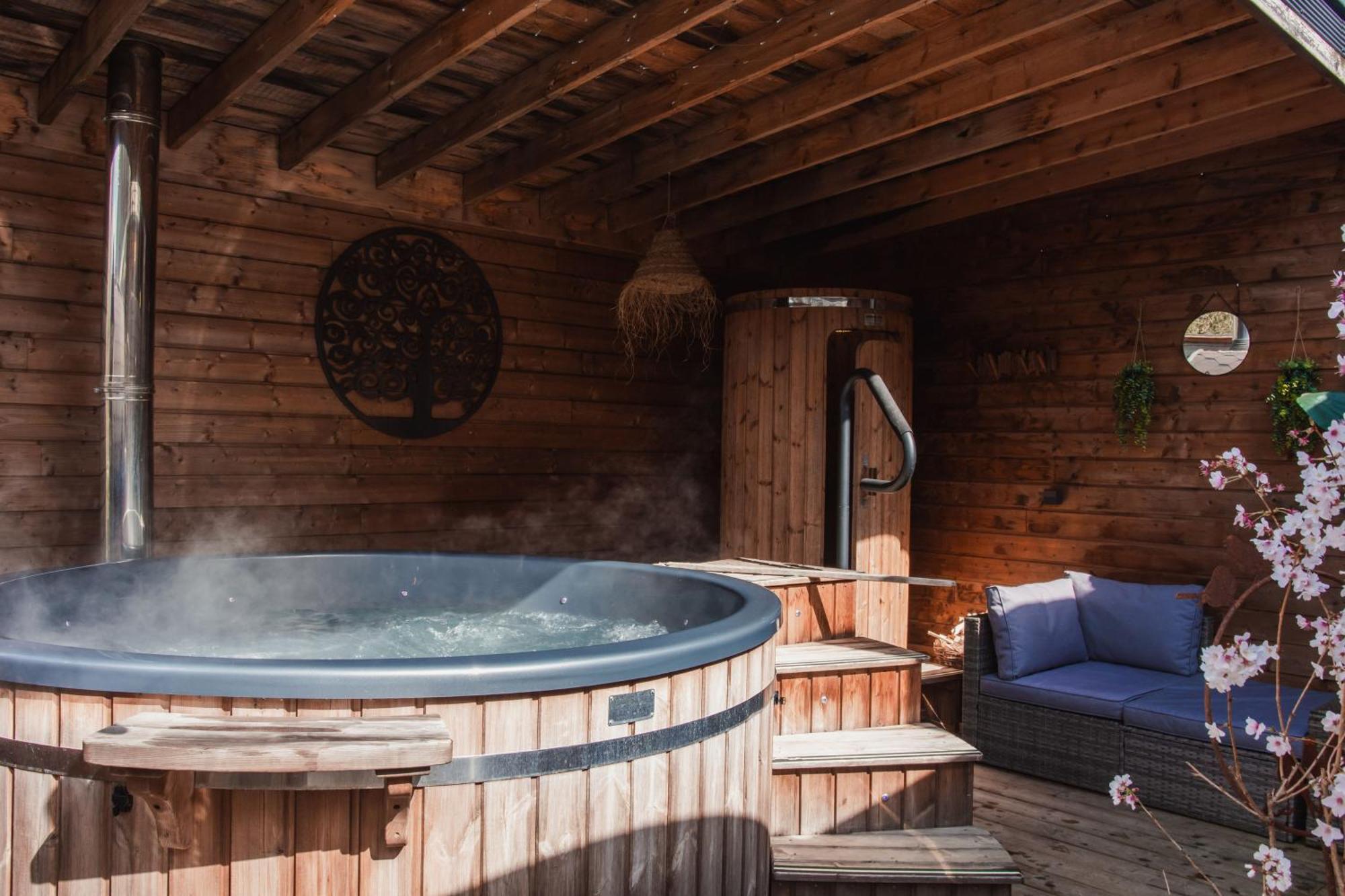 Maison D'Hote Les Notes Endormies Suite Le Refuge Walcourt Exterior foto