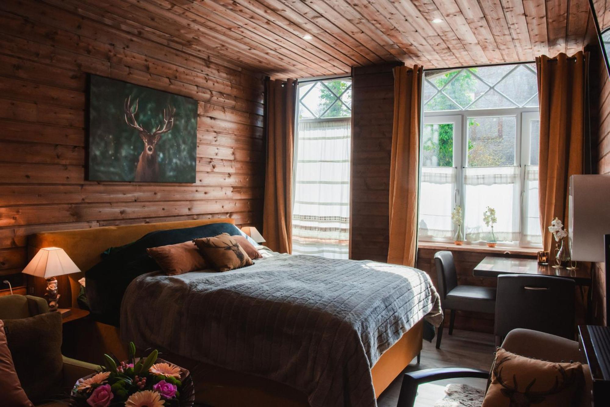 Maison D'Hote Les Notes Endormies Suite Le Refuge Walcourt Exterior foto